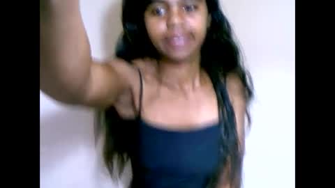 prettiethalia online show from October 26, 11:00 am