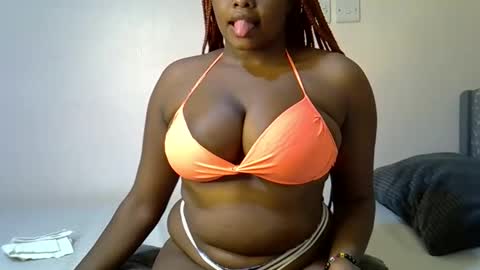 pretty_daina3 online show from September 12, 8:11 pm