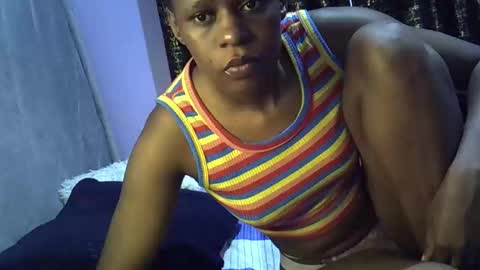 pretty_daniella online show from April 21, 3:35 am