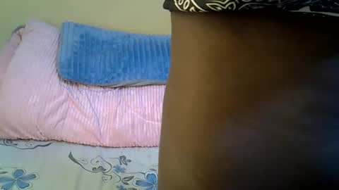 Snapshot of pretty_liny chatting on October 17, 10:58 pm pretty_liny online show from October 17, 10:58 pm