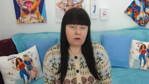 pretty_malika online show from April 18, 6:48 am