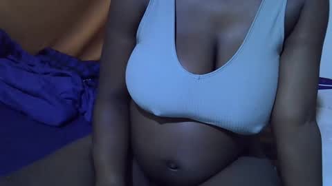 pretty_mary6 online show from April 10, 11:59 am