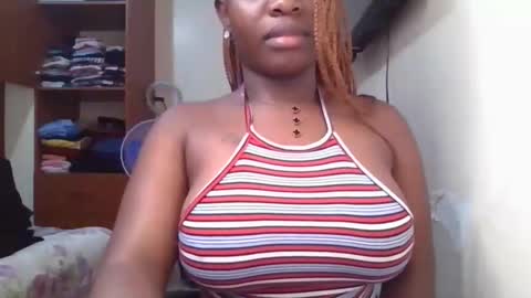 pretty_shila online show from April 22, 5:53 pm