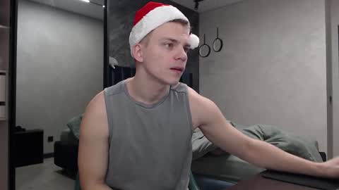 Justin online show from January 7, 4:28 am