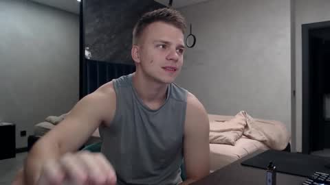 Justin online show from October 27, 7:08 am