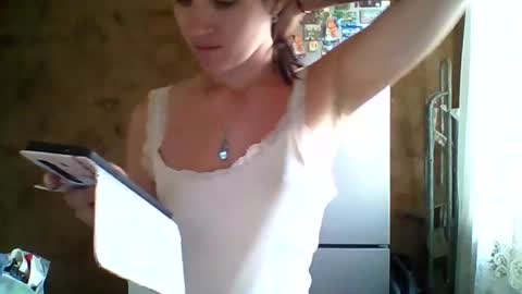 Bella online show from July 30, 8:37 am