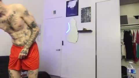 pretty boy online show from November 29, 3:47 am