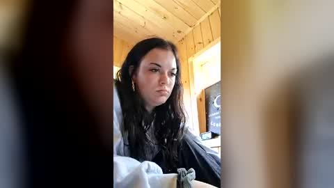 prettychic90374 online show from June 16, 6:34 pm