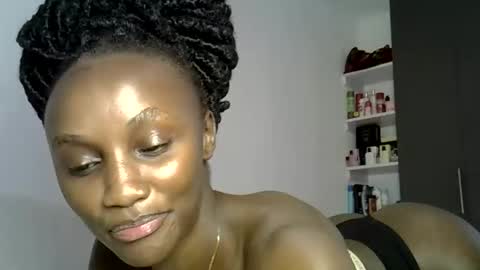 Pretty darkskin doll online show from April 21, 11:39 am