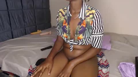 prettygree online show from February 25, 8:56 pm