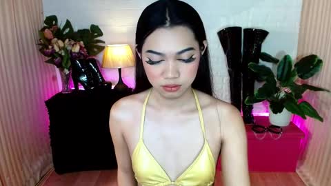 prettyhothugecock online show from January 16, 8:18 pm