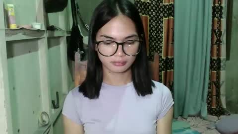 prettykhelcy online show from April 8, 11:02 am