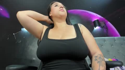 Laura  Onlyfans   40OFF online show from March 23, 10:15 pm