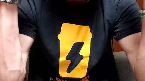 prettysolidd7 online show from January 31, 2:04 am