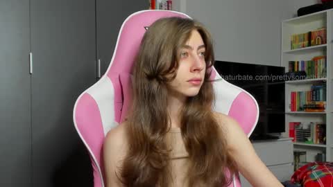 Sophie  next stream will be at Monday  i will wait you guys  online show from November 17, 6:27 am