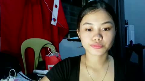 prettyyy_lovelyyy online show from April 19, 12:39 pm