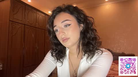 Sofi online show from February 5, 1:14 pm