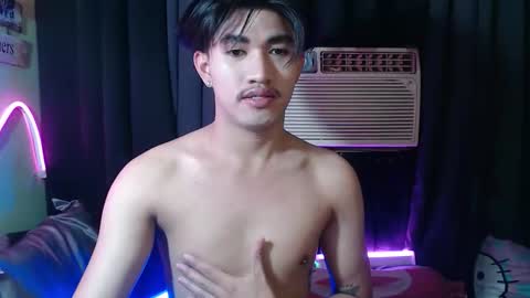 primekiannx_ online show from February 24, 12:30 pm