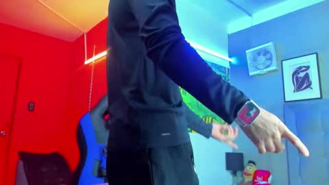 prince_arthur77 online show from March 18, 2:01 pm