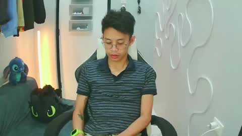 prince_harrison online show from March 23, 8:14 pm