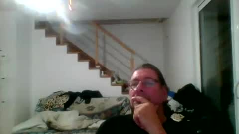 chris online show from June 13, 2:11 am