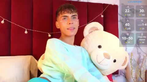 PRINCEPOPPY  online show from October 2, 9:02 pm