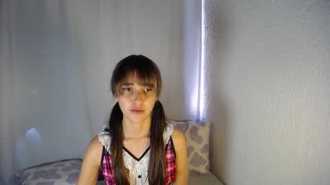 Emily online show from January 7, 6:45 pm