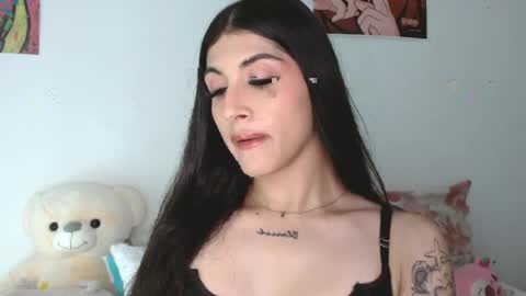 Sophie online show from April 7, 4:58 am