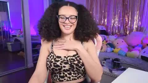 Amber online show from April 13, 6:56 pm