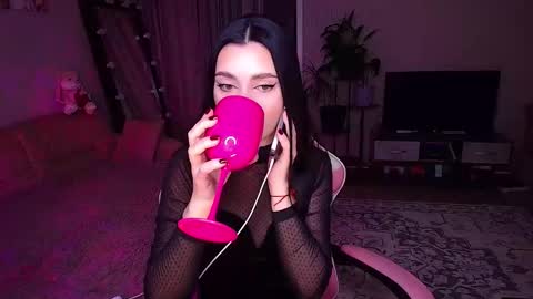 princessamira1 online show from February 11, 4:22 pm