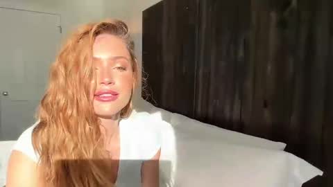 Snapshot of princessbbgirl chatting on February 4, 9:10 pm princessbbgirl online show from February 4, 9:10 pm