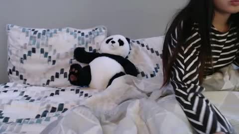 princessleenhu online show from April 21, 1:53 am