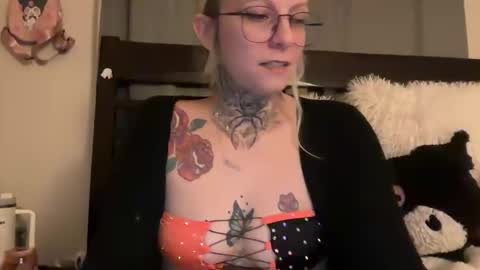 princessp94 online show from December 15, 2:40 am