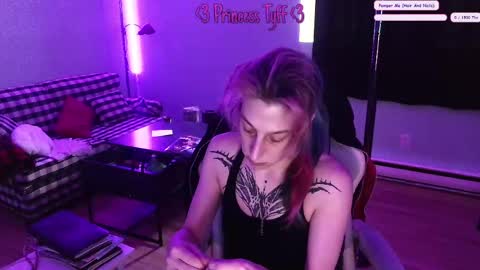 Tyff et Blast online show from April 22, 12:12 pm