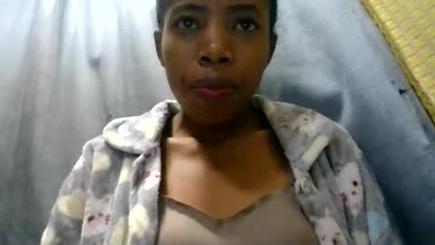 prisca880319 online show from May 29, 2:15 pm