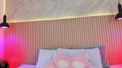 Profana Red online show from March 3, 2:13 pm