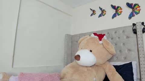 Profana Red online show from December 28, 1:29 am