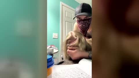 promiscuouscouple0126 online show from April 23, 10:56 am