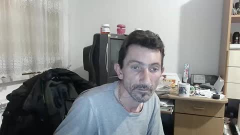 Mariusz online show from December 8, 8:58 pm