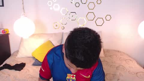 Adris  Juan online show from October 12, 2:15 am