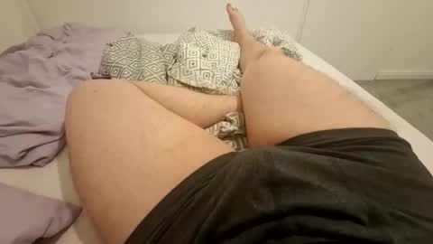 pryli27 online show from April 22, 12:29 am