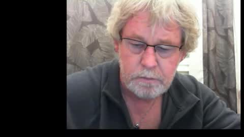 ptitrouquin online show from November 19, 6:39 pm