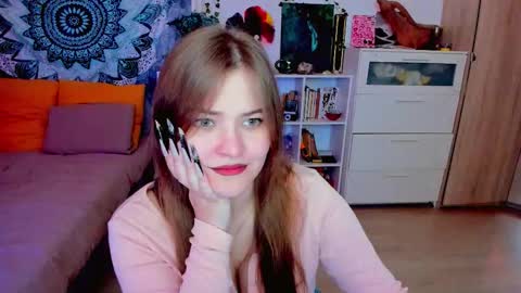 Miss Hanna online show from December 5, 2:59 pm