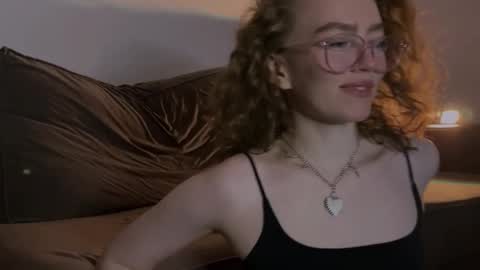 Marie online show from February 15, 11:58 pm