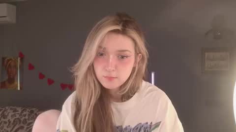 Bella online show from March 21, 8:19 am