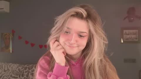 Bella online show from March 29, 8:38 am