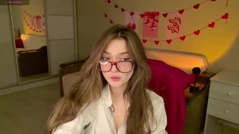 Bella online show from December 5, 6:23 am