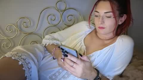 Snapshot of purplerainn69 chatting on October 7, 8:27 pm PurpleRainn69 Dina online show from October 7, 8:27 pm