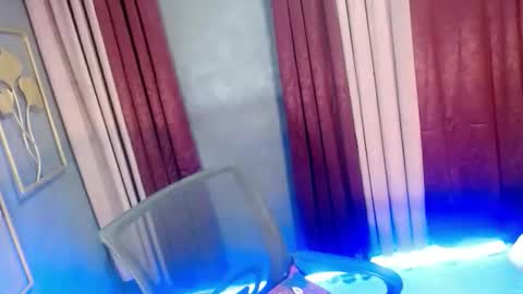 pussy_and_cock_lover online show from February 11, 6:01 pm