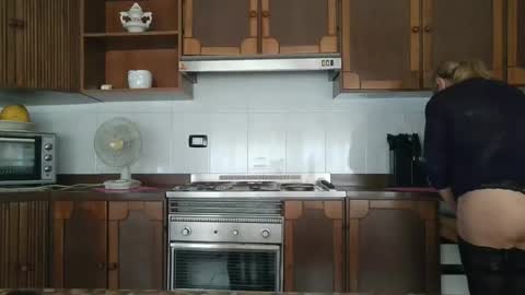 Mary online show from October 1, 10:47 am